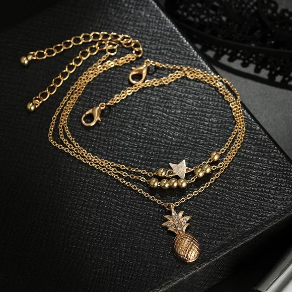 ⚜️[𝟯/$𝟮𝟴]⚜️3 Layered Pineapple Star Anklet NEW - Picture 2 of 10